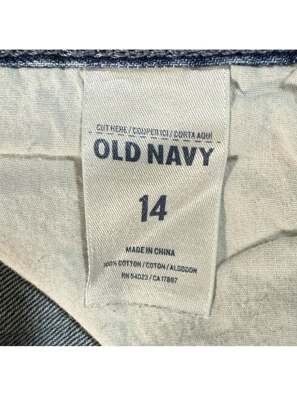 Old Navy Women's The Diva Cut Off Denim Shorts Blue Tropical Size 14 - Picture 2 of 4